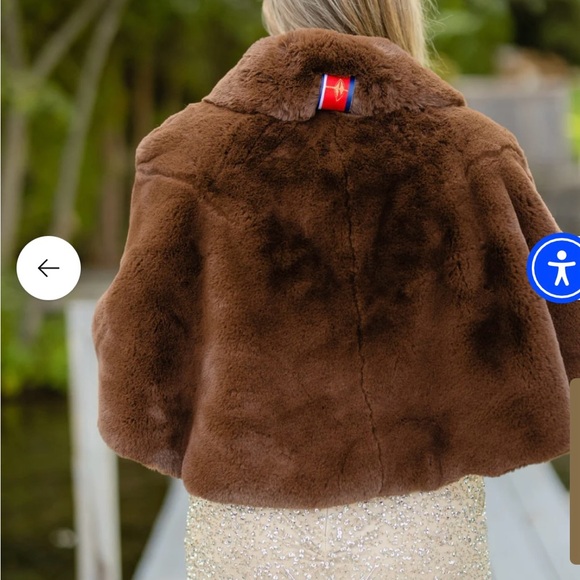 Prettyrugged women’s brown faux fur capelet (one size) - reversible! NWOT - Picture 8 of 9